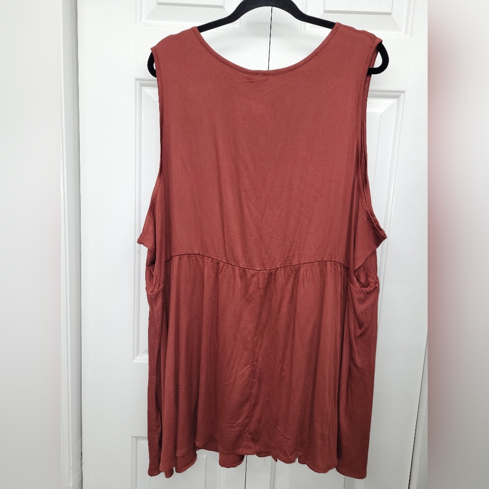 TORRID Sleeveless Pintuck Faux Button-Front Tunic Top - 5X - Picture 3 of 7